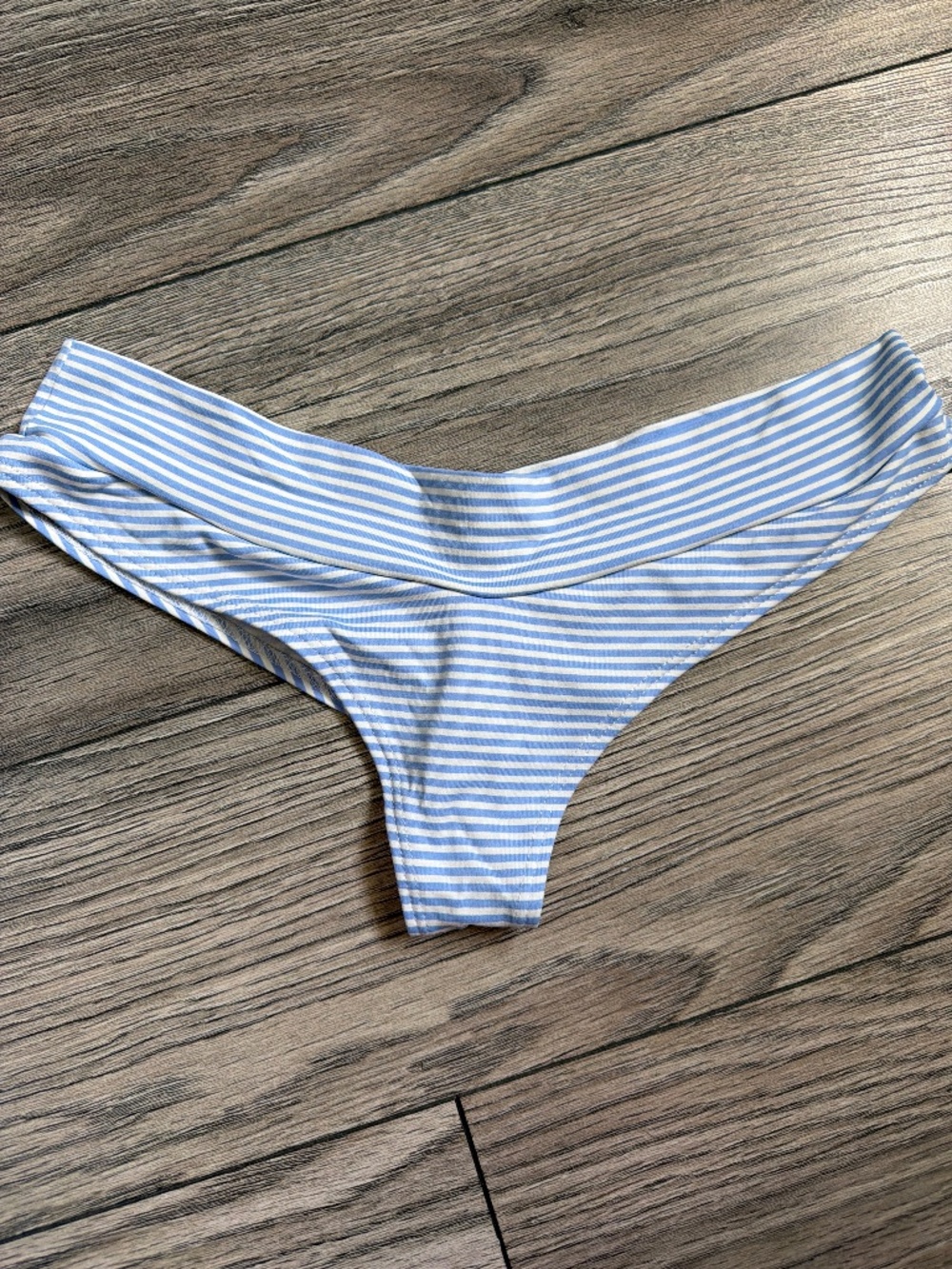 Montce scrunch cheeky bottom